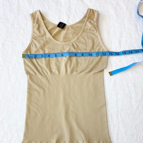 Real Comfort Women's Dana Seamless Control Shaping Camisole - Picture 5 of 6